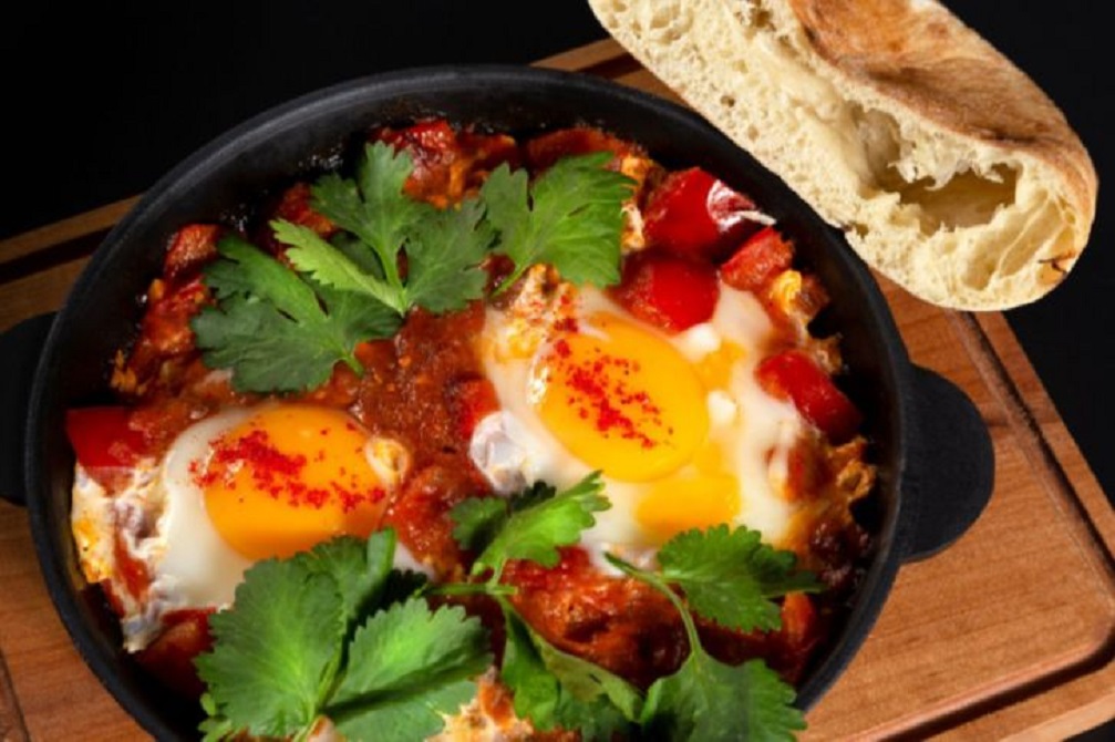 Addat El Merguez is not just a spice mix—it is a bridge between generations, a smell that recalls family kitchens, and a flavor that defines Tunisian meat culture. 