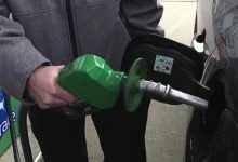 Michigan gas prices fell by 10 cents per gallon this week, with the average now at $3.13.