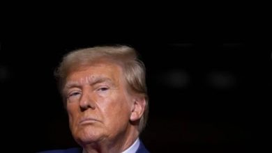 Donald Trump signs an executive order to create a new federal employee category, “Schedule G