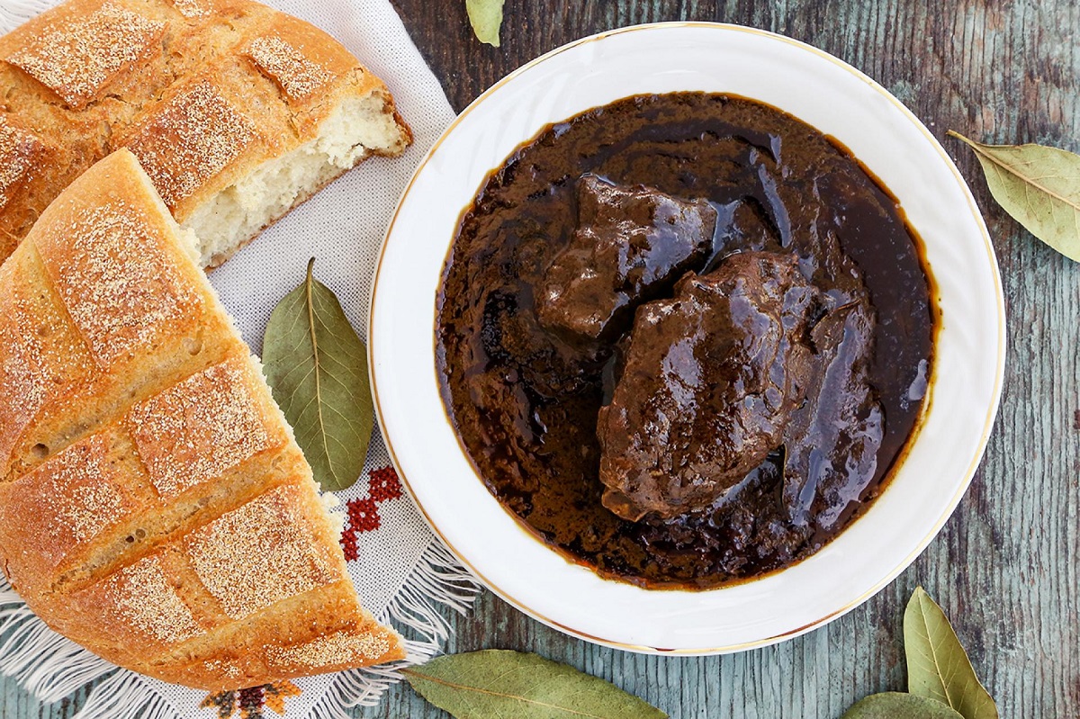 Tunisian mloukhia recipe