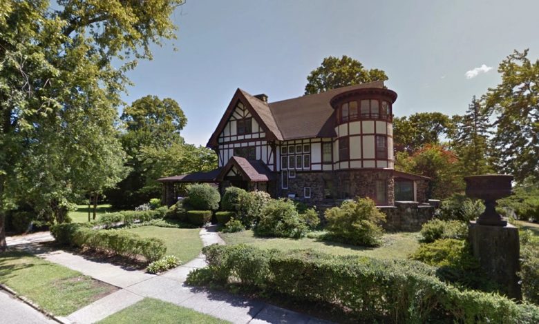 By contrast, large metropolitan areas like New York City, Los Angeles, San Francisco, and Washington, D.C. have some of the highest rents in the country, often beyond the reach of average working families.