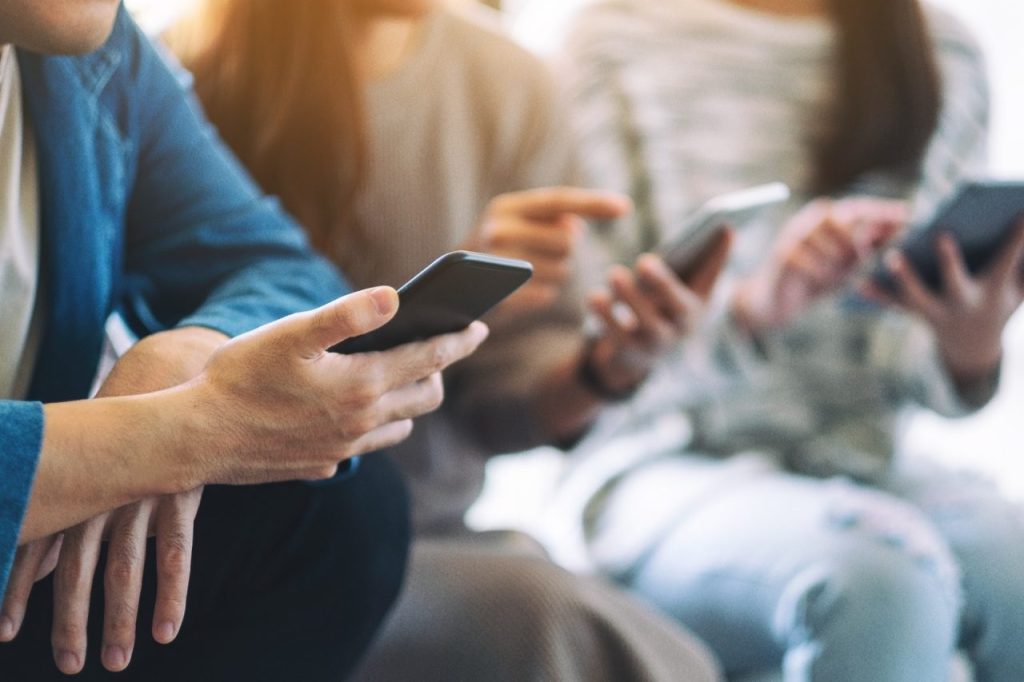 Study Finds 40% Decline in Recreational Reading Over Two Decades