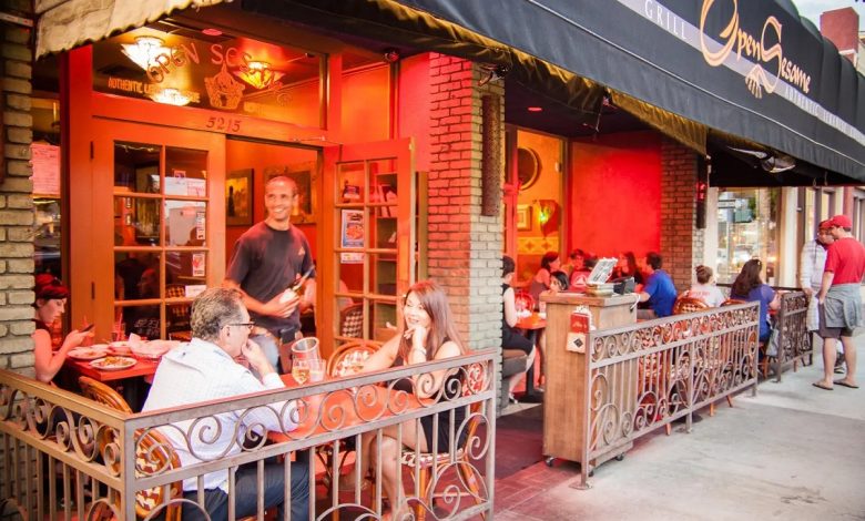 With roots in Lebanese street food, Open Sesame offers a modern twist on Arab cuisine while staying true to its traditions.