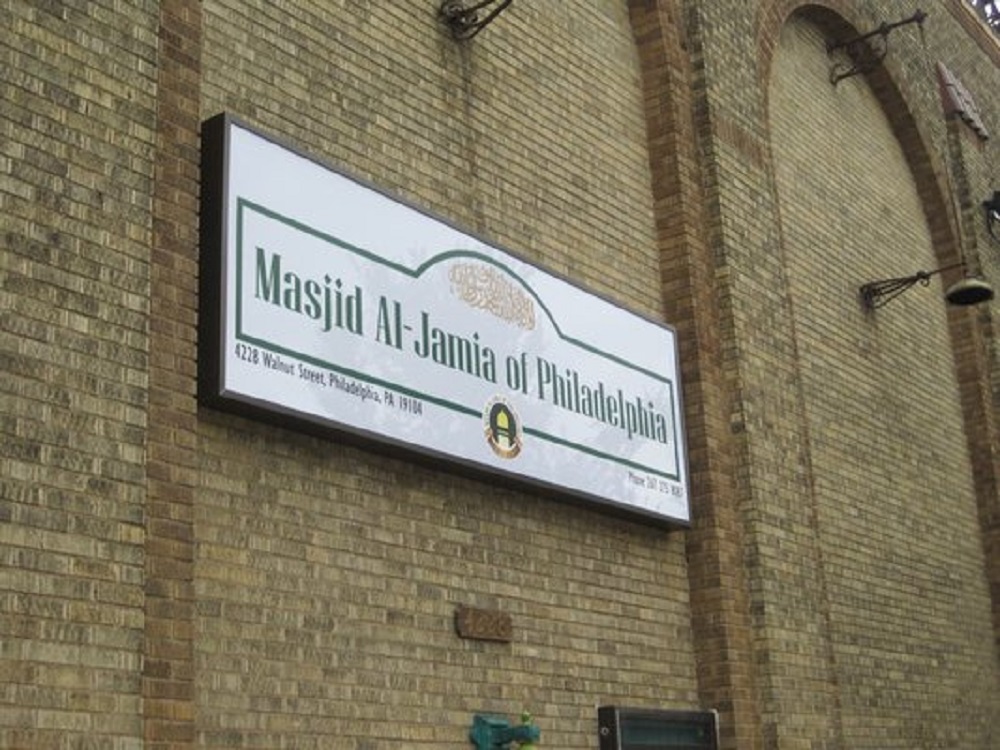 Mosques & Islamic Institutions