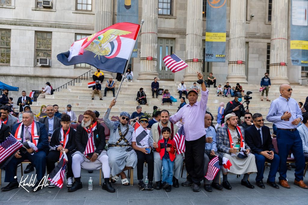 Yemeni immigrants, especially from Ibb, Taiz, and Aden, began arriving in the U.S. as early as the 1950s and 60s, with a significant surge after the 1990s due to war, poverty, and instability in Yemen.