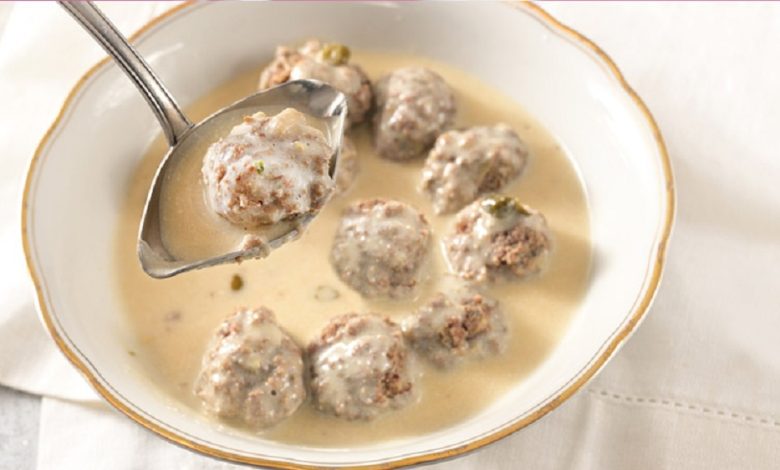 the traditional flavors of Lebanon with Dhahareej, a comforting meal made from chickpeas, bulgur, and minced meat, perfect for family gatherings.
