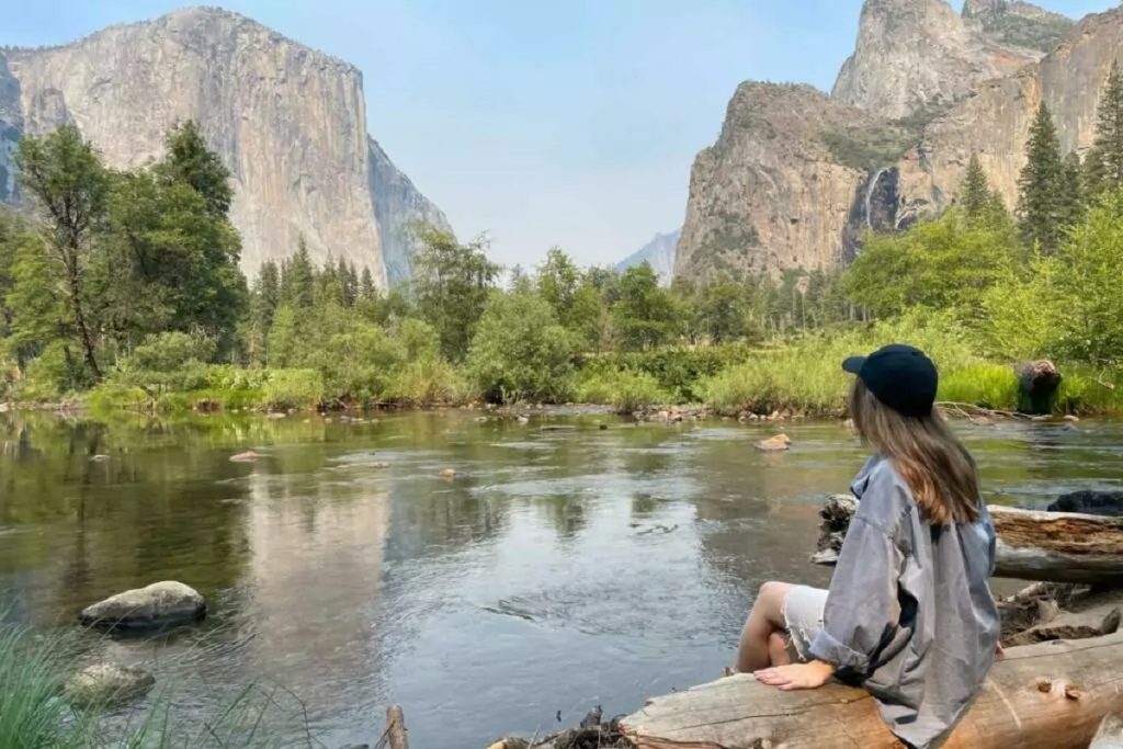 the most breathtaking parks in the world, Yosemite is a favorite for Arab and Muslim families who love hiking, camping, and enjoying waterfalls and granite cliffs.