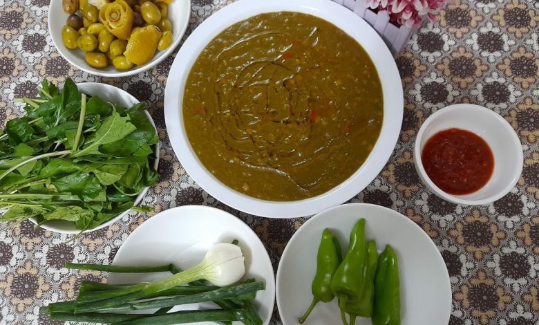 Sumaqiyya, a traditional Palestinian dish from Gaza, and how it’s being preserved and enjoyed by Arab-American communities across the United States.