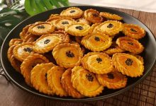he rich history, ingredients, and cultural importance of traditional Yemeni Ka'ak Sana'ani