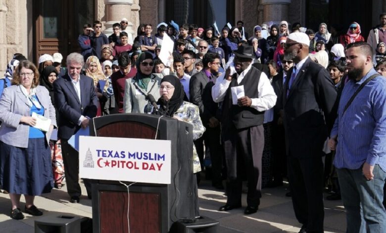 The vibrant Arab and Muslim communities in Texas, their economic contributions, cultural presence, and social life