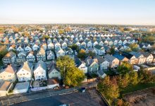 Donald Trump reignited the U.S. housing debate by urging Fannie Mae and Freddie Mac to push major builders to start new projects, claiming they sit on 2 million vacant lots.