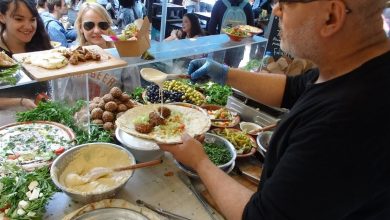 Muslim Halal food trucks America