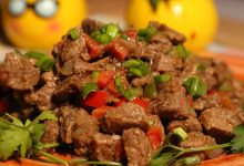Today, mugalgal is not only a traditional favorite but also a staple in Saudi restaurants and home kitchens,