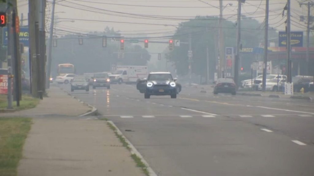 New York State issues an air quality alert due to high PM2.5 levels, urging vulnerable groups to limit outdoor activity to protect respiratory and heart health.