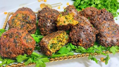 Chbetia is a savory Tunisian stew made with chickpeas, meat, and spices—not a dessert
