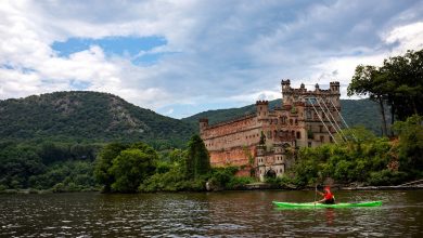New York is more than just its bustling city—it’s home to charming small towns perfect for a peaceful getaway.