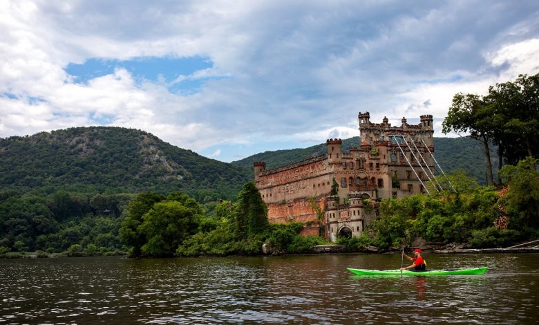New York is more than just its bustling city—it’s home to charming small towns perfect for a peaceful getaway.