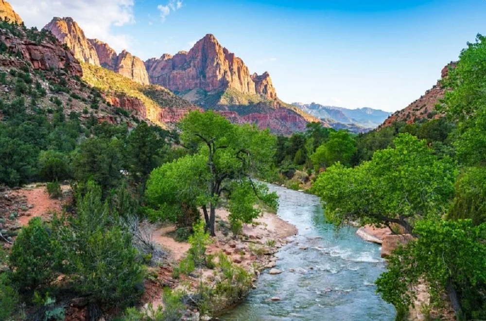 A new study by the financial analytics platform SmartAsset has ranked Lehi, Utah as the safest suburb in the United States