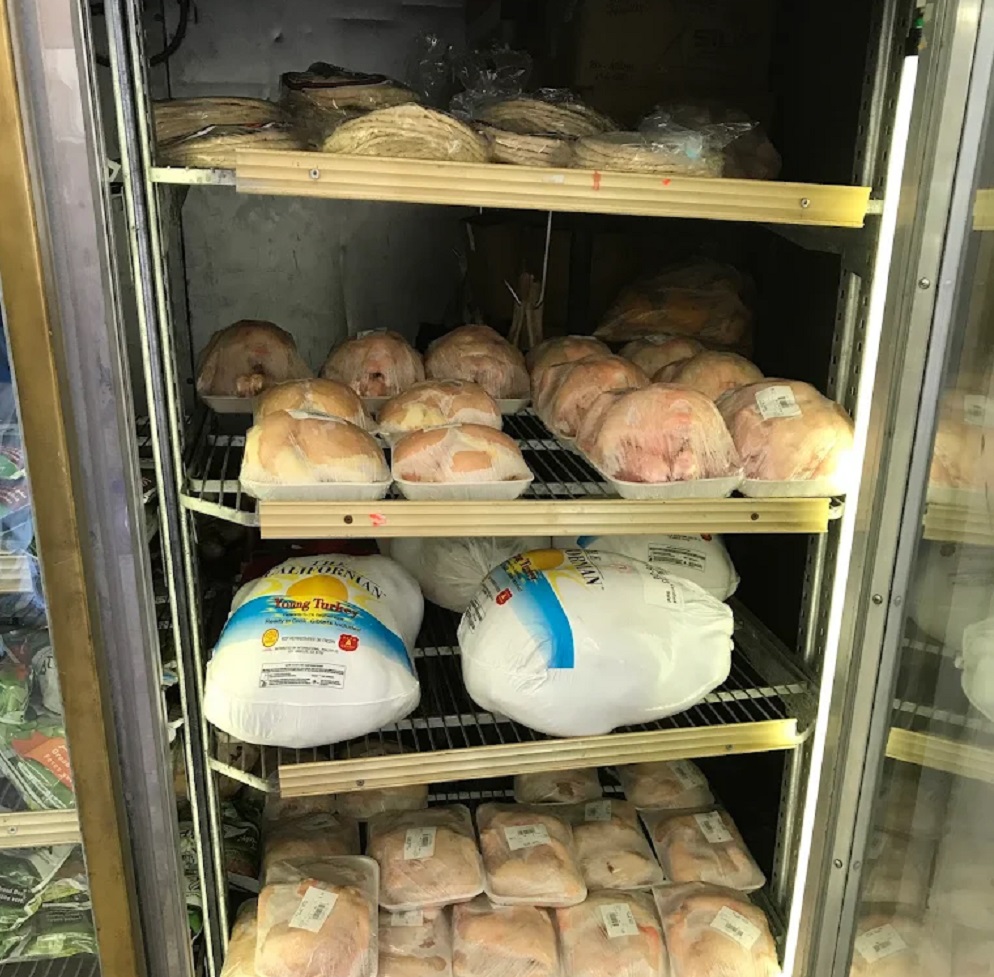 Nestled in the heart of Phoenix, Arabic Market (أسواق وملحمة المراعي) has become a community favorite for those seeking authentic halal food and Middle Eastern groceries.