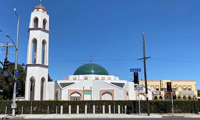 Arizona is home to a diverse and thriving Muslim community, with thousands of residents practicing their faith across Phoenix, Tucson, Tempe, Mesa, and beyond.