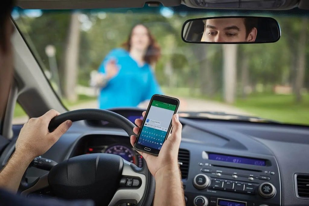 Illinois Secretary of State Alexi Giannoulias has launched the “Driving Change” initiative to reform car insurance premiums.