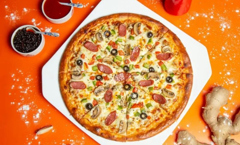 U.S. cities spend the most and least on fast food. A WalletHub report analyzes how much of household income goes to burgers, chicken sandwiches, and pizza across 100 major cities.
