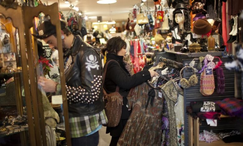 For many Arab and Muslim immigrant families—especially those newly arrived in the U.S.—secondhand clothing shops are a practical solution.