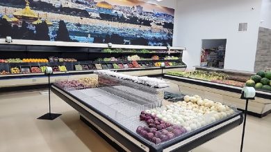 Jerusalem International Market in Phoenix offers halal meats, fresh bakery items, traditional sweets, and authentic Middle Eastern cuisine.