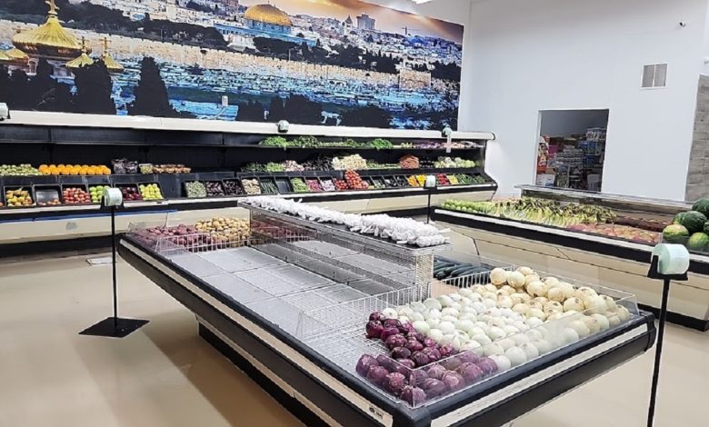 Jerusalem International Market in Phoenix offers halal meats, fresh bakery items, traditional sweets, and authentic Middle Eastern cuisine.