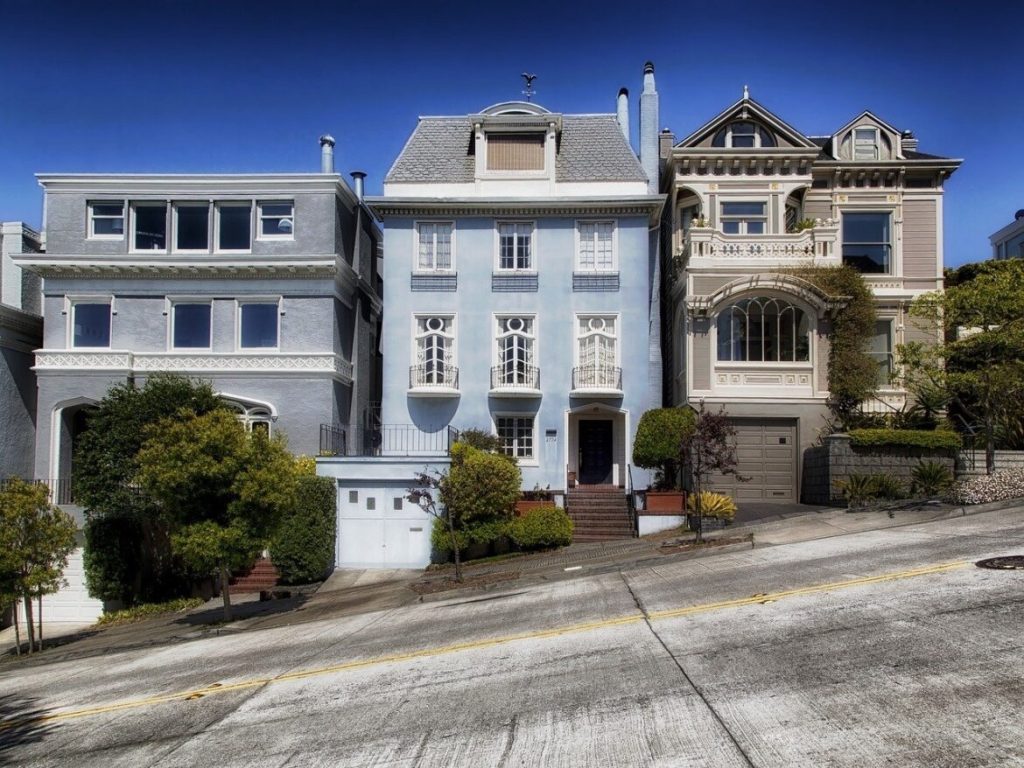U.S. mortgage rates drop to their lowest level in nearly a year, boosting refinancing and purchase demand. But with home prices still high, affordability remains a pressing challenge.