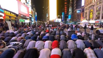In recent years, scenes of Muslims gathering to perform prayer (ṣalāh) in Times Square, New York City, have captured the attention of millions across the world.