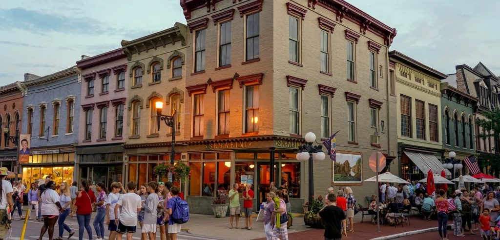 East Frankfort is one of the most preferred areas for Muslim and Arab families.