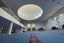 Beyond worship, the center serves as a vibrant hub for community engagement. It offers educational programs and events for all ages, fostering lifelong learning and deeper understanding of Islam.