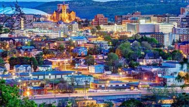 Downtown Syracuse features beautiful brick and stone architecture, home to theaters, boutique shops, and the lively nightlife of Armory Square.