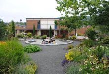 Students participate in daily prayers, Quran recitation, Arabic language practice, and age-appropriate lessons on Islamic manners and stories of the Prophets — ensuring that every learning moment reinforces both academic growth and spiritual grounding.