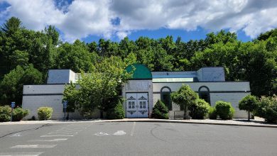 the vibrant Muslim and Arab community in Connecticut — from mosques and cultural centers to youth programs and interfaith initiatives shaping the state’s diverse identity.