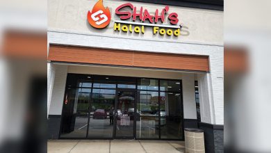 Every dish at Shah’s Halal Food is crafted with fresh, high-quality ingredients and 100% Halal-certified meats.