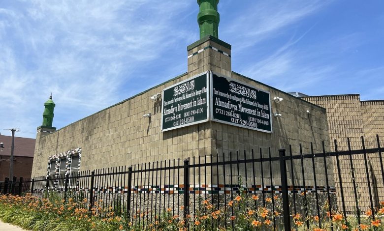 The city of Chicago and its surrounding suburbs host one of the most vibrant Muslim and Arab American communities in the United States.