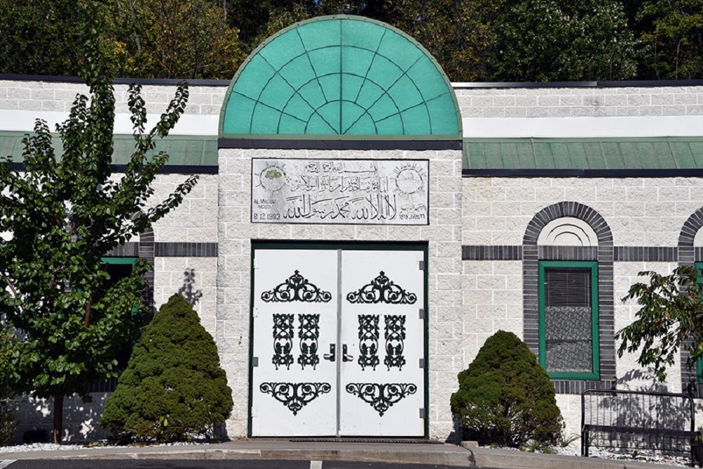 Madina Masjid in Windsor, Connecticut, founded in 1993, serves a diverse Muslim community through Qur’an classes, public lectures, and authentic Islamic education