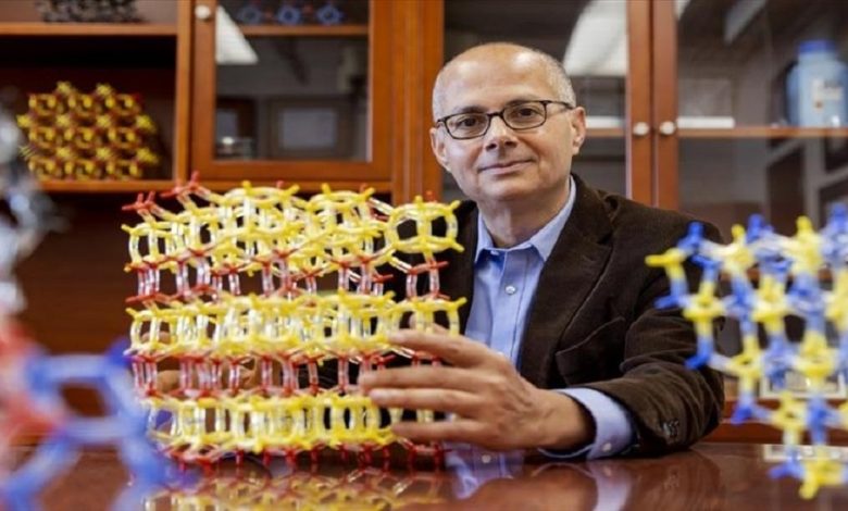 Omar Yaghi, a Jordanian-born scientist of Palestinian origin and a U.S.-educated chemist, wins the 2025 Nobel Prize in Chemistry for his groundbreaking work on Metal–Organic Frameworks (MOFs).