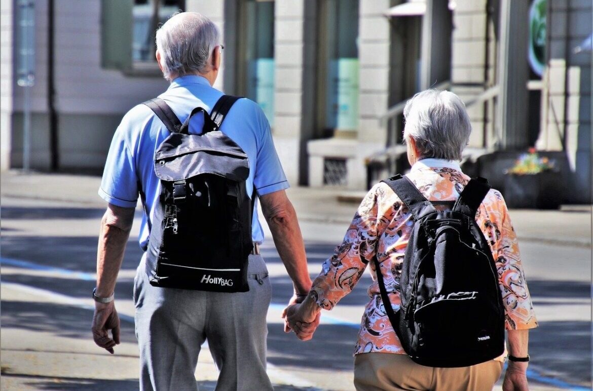The report reveals that states with the longest lifespans are generally located in the Northeast and the West, while the shortest lifespans are concentrated in the South.