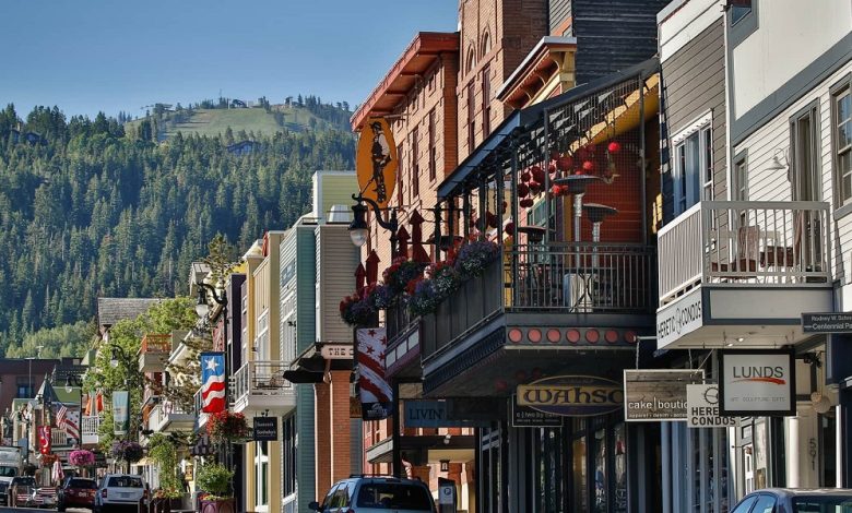 the Utah towns with the most expensive homes, from Park City’s ski-in mansions to Alpine’s private estates and St. George’s desert villas.