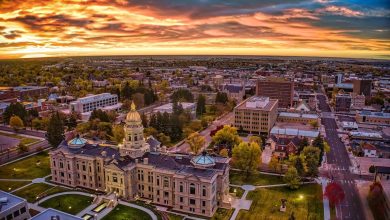 Cheyenne, Laramie and nearby towns offering mosques, community connections and tranquil living for Muslim families in southeast Wyoming.