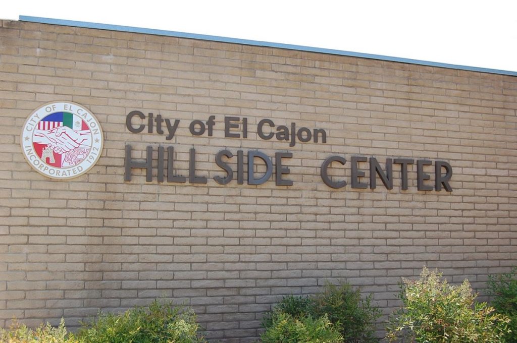 Hillside Park offers a beautiful panoramic view of the city and a calm, relaxing environment. It’s a hidden gem for families looking for quiet moments after Friday prayers or community events.