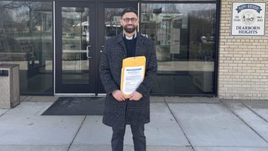 Dearborn Heights Mayor Mo Baydoun introduces a new online hiring portal offering jobs up to $100,000.