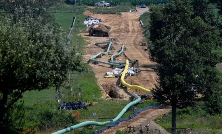 New York regulators approved the $1 billion Northeast Supply Enhancement (NESE) underwater gas pipeline, reversing prior rejections.