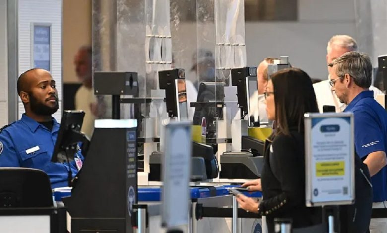 DHS Warns of Entry Risks for Noncompliance with New Biometric Rule