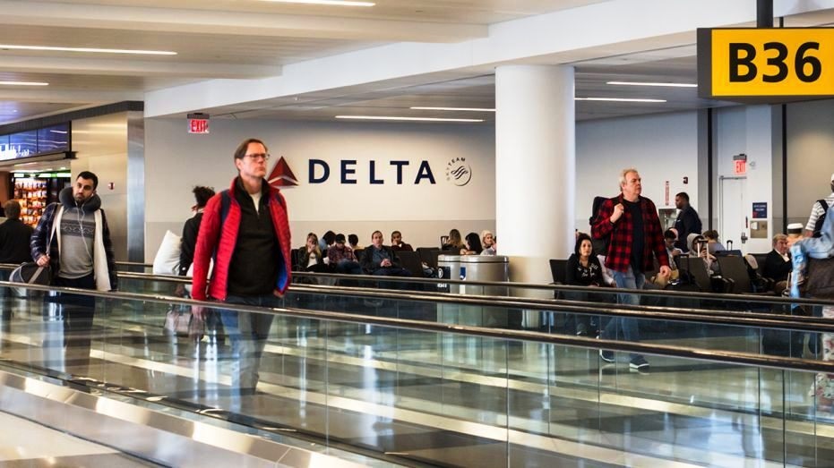 Delta Air Lines has introduced a new Comfort Basic tier featuring extra legroom, priority boarding, guaranteed overhead bin space, and free drinks on select flights