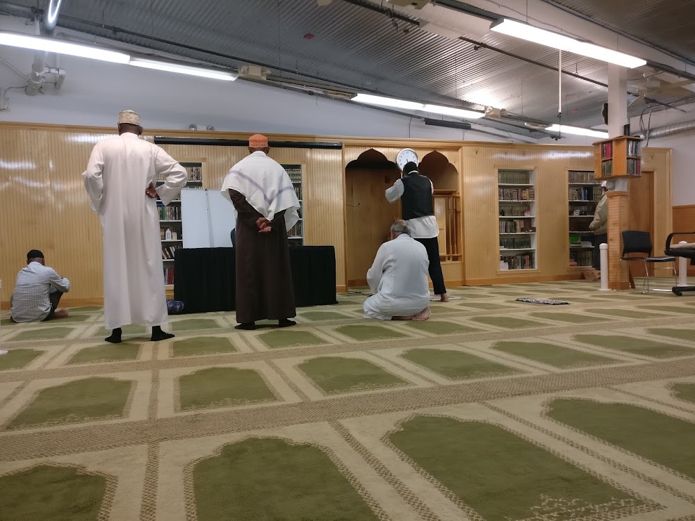 A Leading Islamic Hub Offering Classes, Lectures, and Spiritual Services Across Washington State