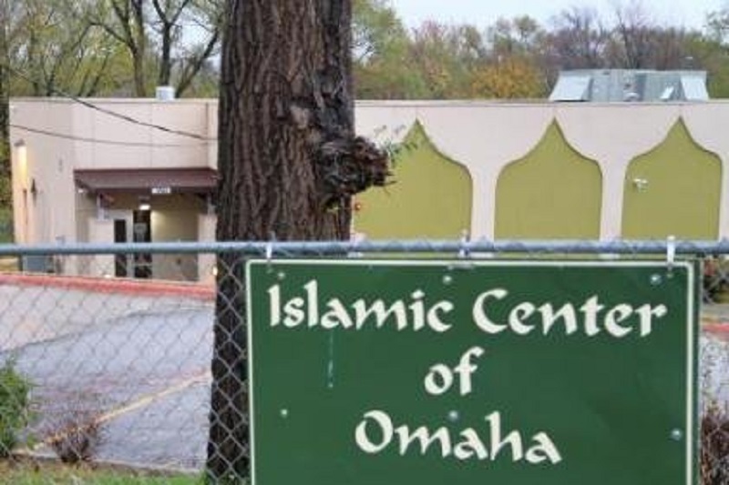 The establishment of Omaha’s Islamic institutions began in the 1960s, when early Muslim immigrants from Africa, the Middle East, and South Asia sought to create a place for prayer and community.